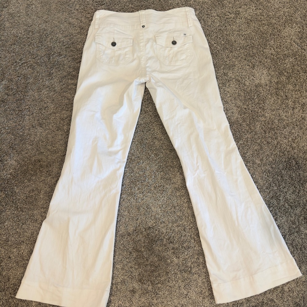 LEI Ashley Trouble White Low Rise Flare Jeans Women Size 9 Triple Button Y2K - Picture 12 of 12